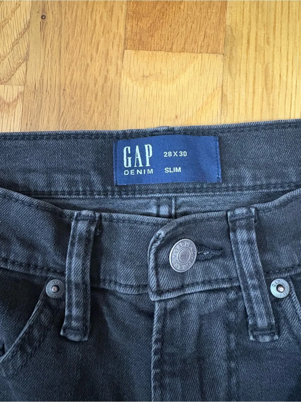 GAP Factory slim profile